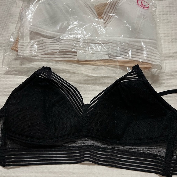 (3 for $25) Starry Bras - Picture 5 of 7